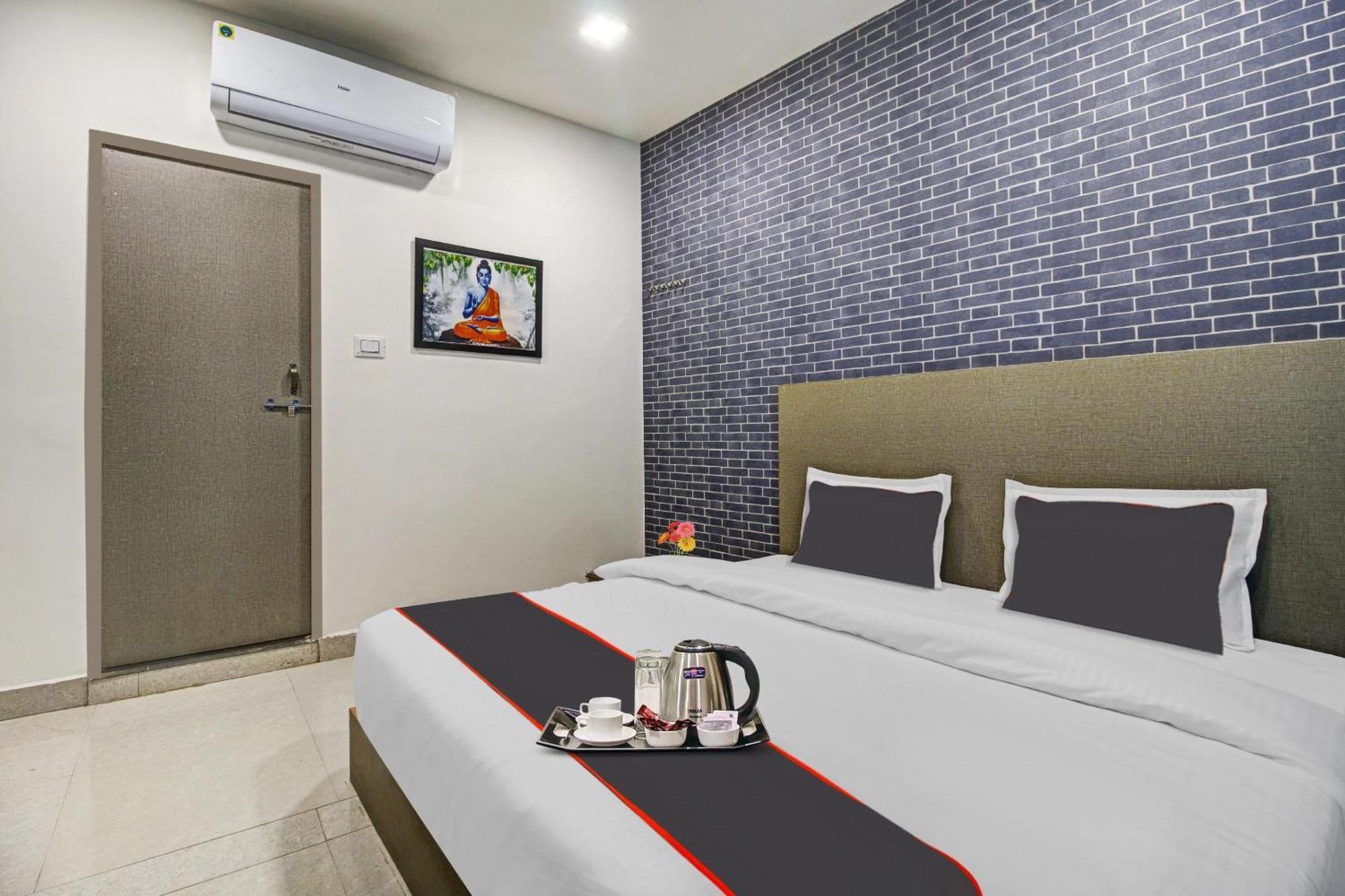 Super Collection O The Wishtler Hotell Bhopal Eksteriør bilde
