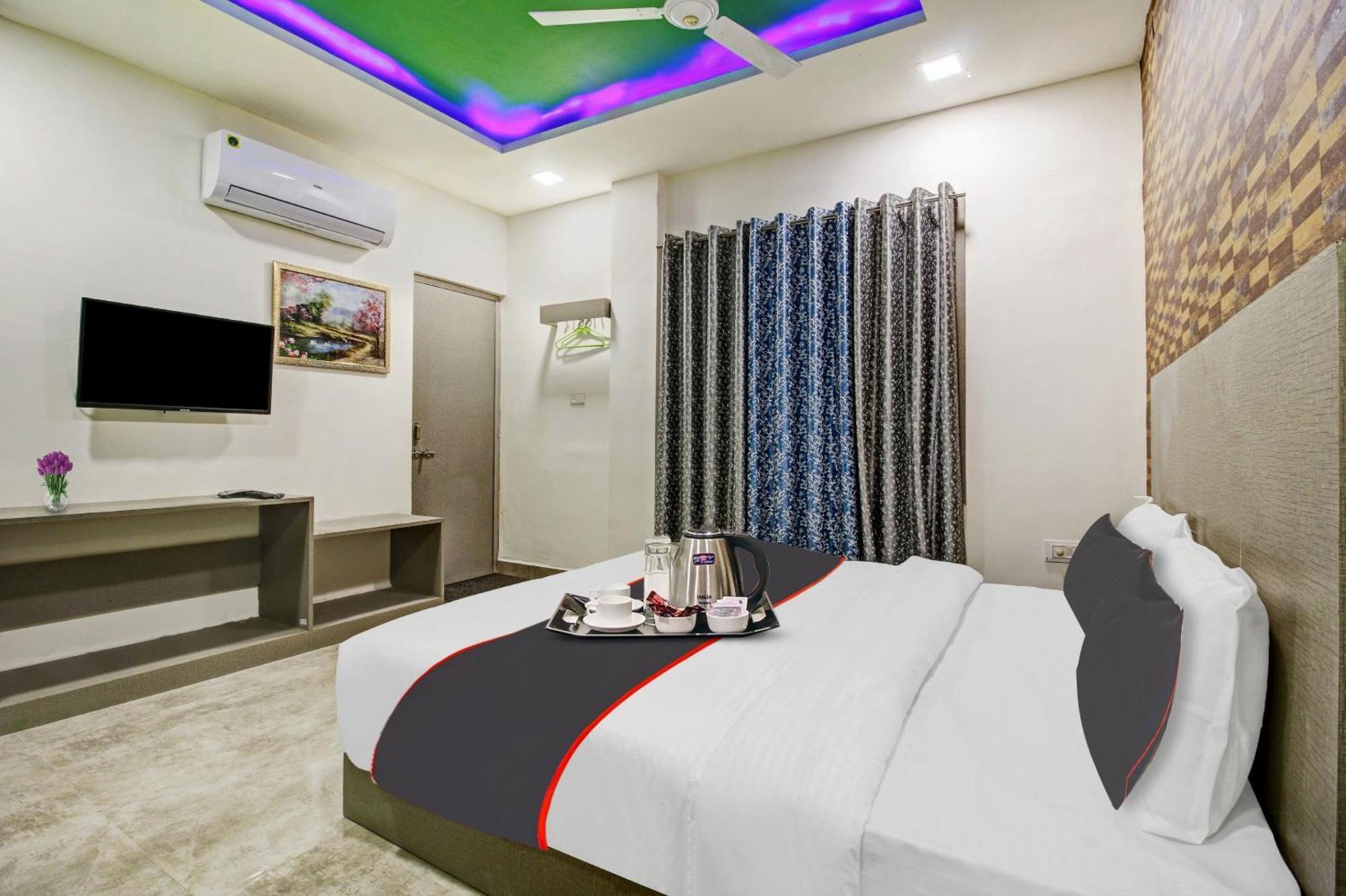 Super Collection O The Wishtler Hotell Bhopal Eksteriør bilde