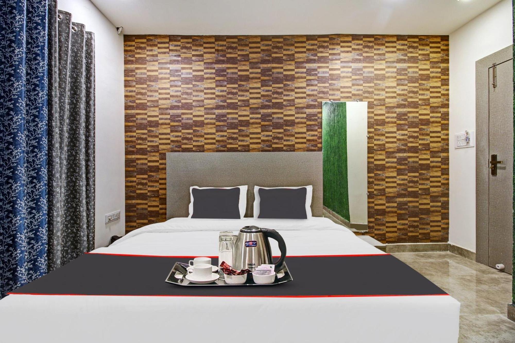 Super Collection O The Wishtler Hotell Bhopal Eksteriør bilde